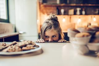 Otyłość dziecięca związana z niezdrową dietą matki przed ciążą